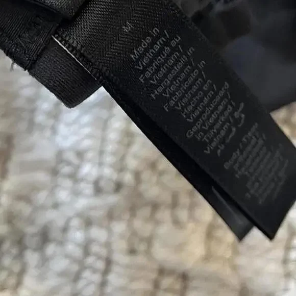 Skims Fits Everybody Triangle Crossover Bralette - Picture 4 of 5